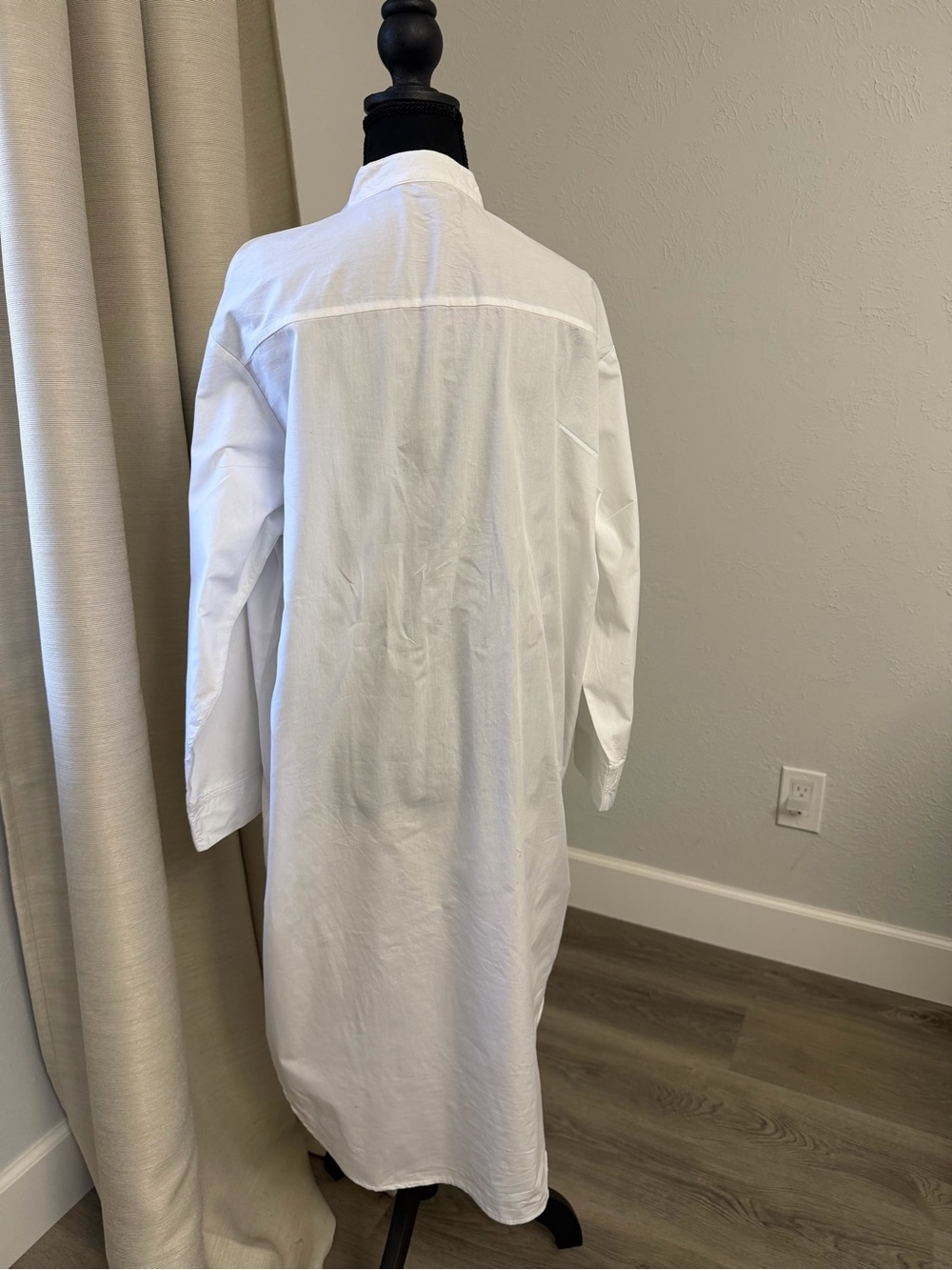 J. Peterman White Mandarin-Collar Tunic Nightshirt - Picture 3 of 8
